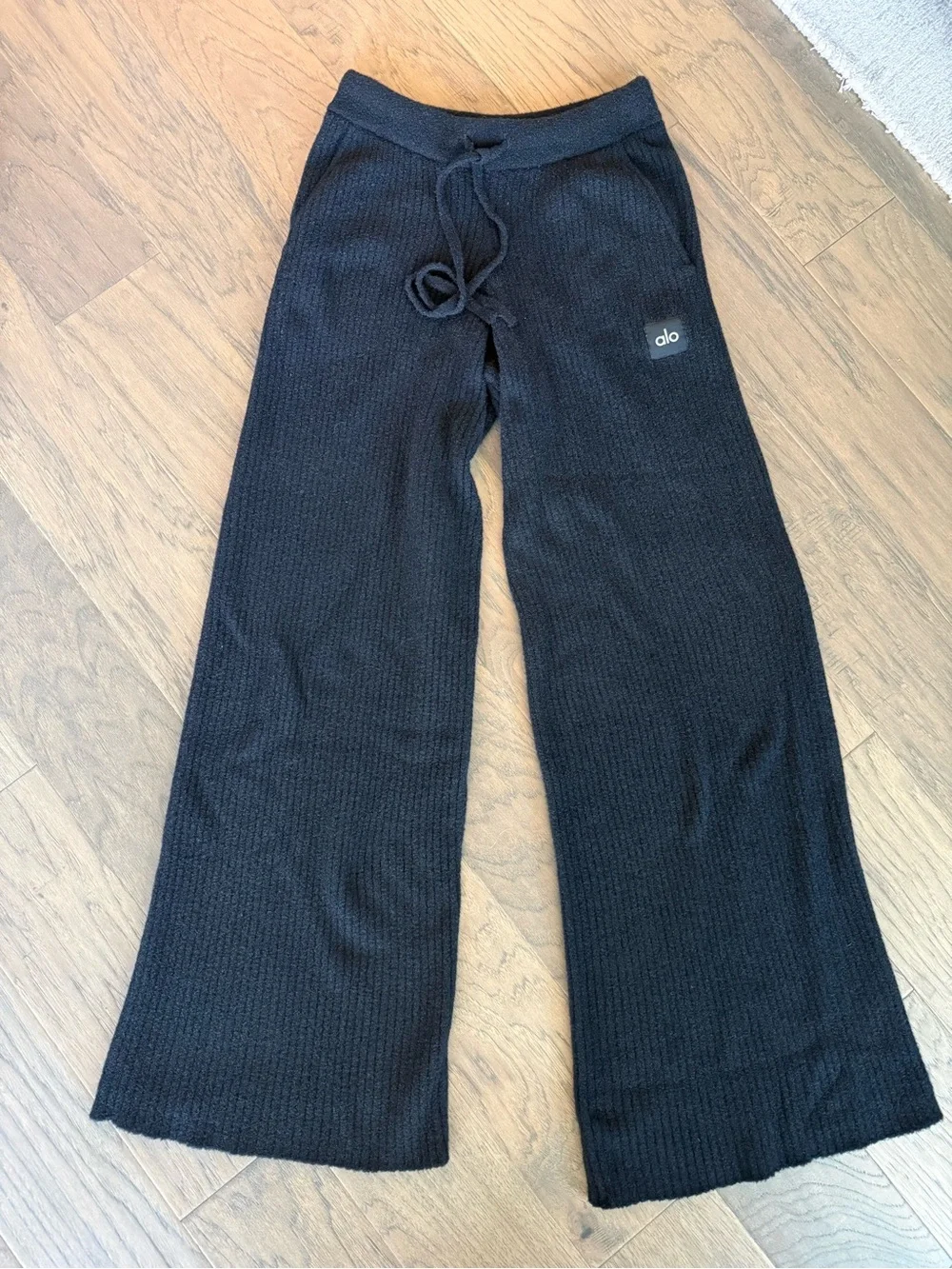 ALO Yoga Black snuggle up sweater Ribbed Wide-Leg Sweatpants pants xs